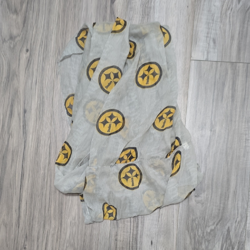 Grey Pittsburgh Steelers Infinity Scarf